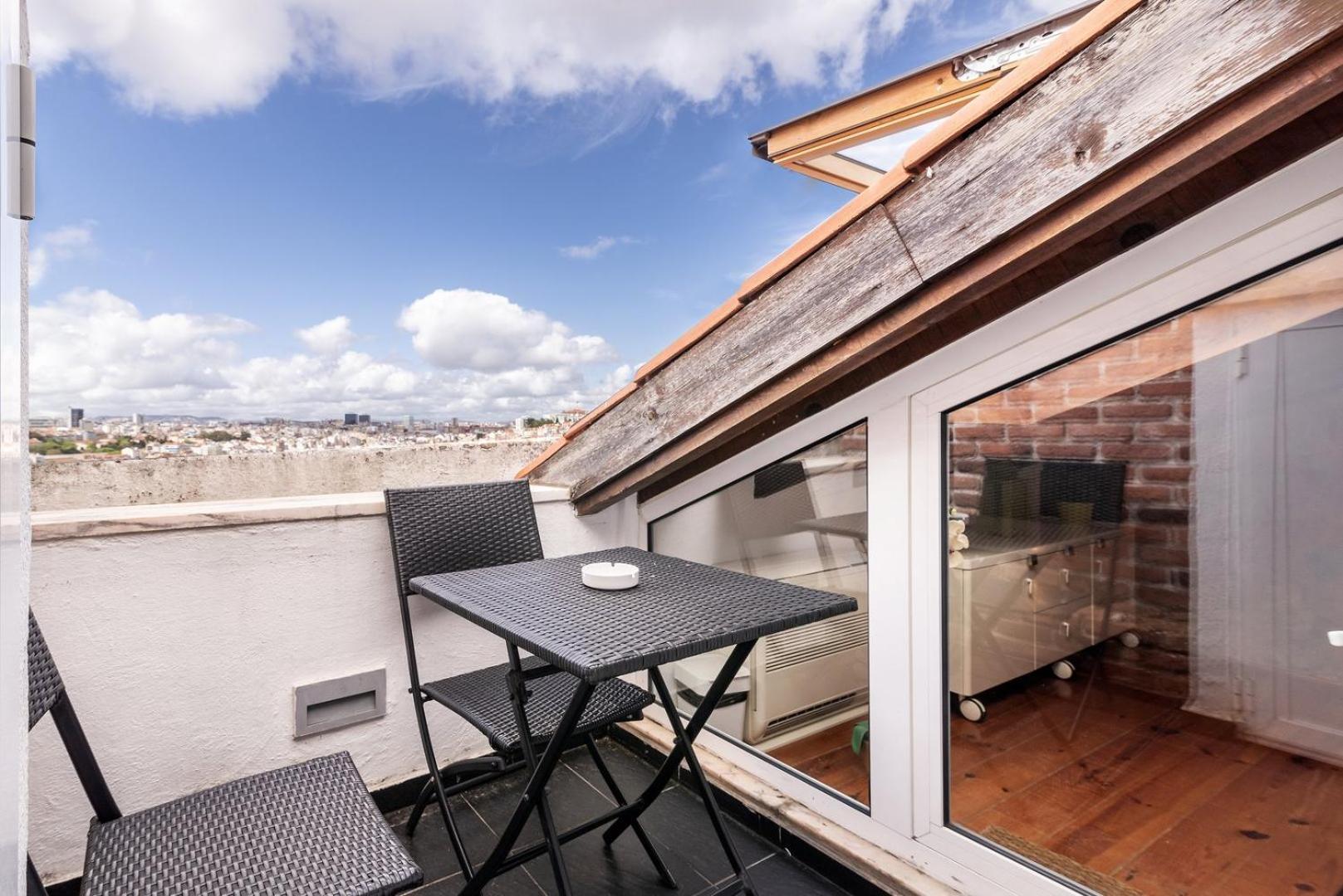 Guestready - Fantastic Rustic Duplex With Terrace Lägenhet Lisboa Exteriör bild